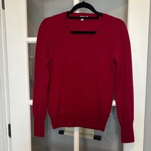 Halogen Bold Red V-Neck Sweater cashmere